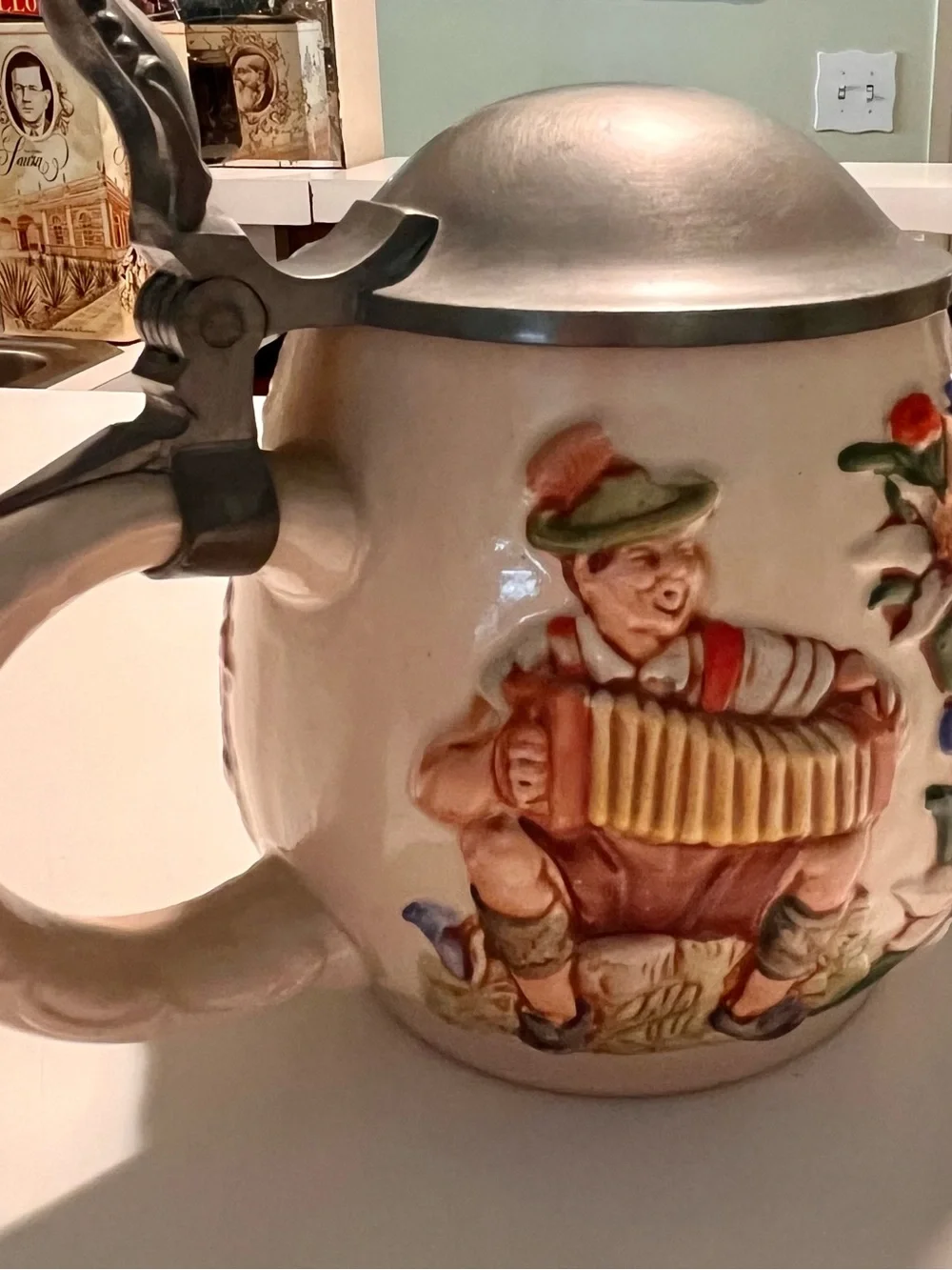 Vintage RM German Beer Stein Pewter Lid Relief Alpine Dancers Accordion 0.5L #38